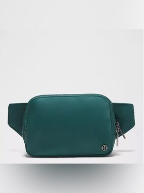 Lululemon Everywhere Belt Bag Large with Long Strap 2L Blue Green Deep Marina